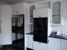 White traditional kitchen 